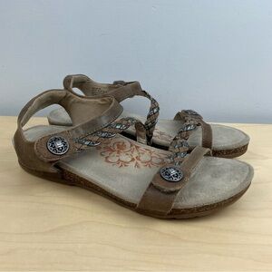 Aetrex Women’s Size 9.0 / 39.5 Jillian Wedge Sandals Brown Leather Braided